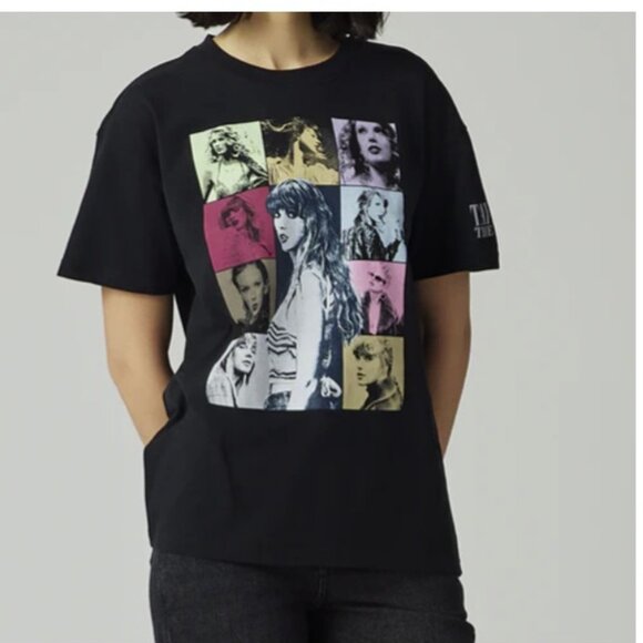 Taylor Swift The Eras Tour Official Merch Black Short Sleeve Graphic T-Shirt - Picture 5 of 5
